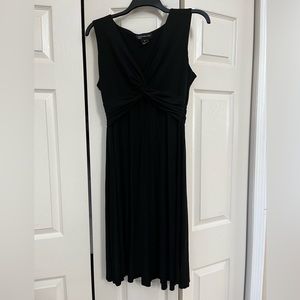 EUC - Jones New York Empire Waist Pleated  Sleeveless Midi Length Dress Size 16